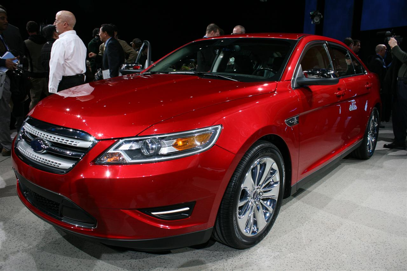 Illustration for article titled 2010 Ford Taurus: A Flagship Returns
